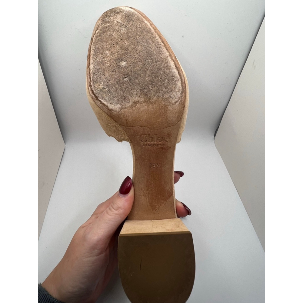 Women's Chloe Tan Suede Scalloped Ankle Strap Heels Size 39.5 - Picture 6 of 6
